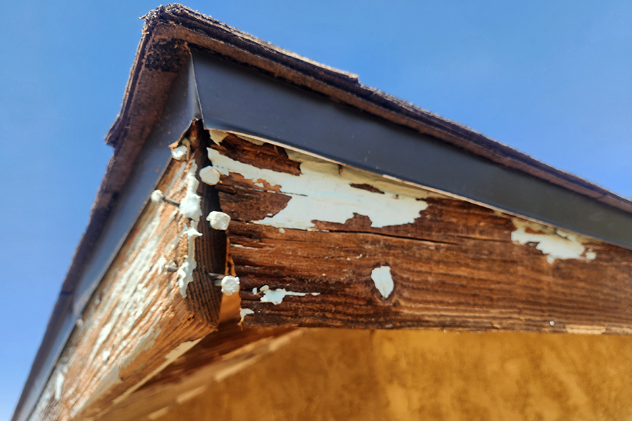 Damage to wood paint, repair
